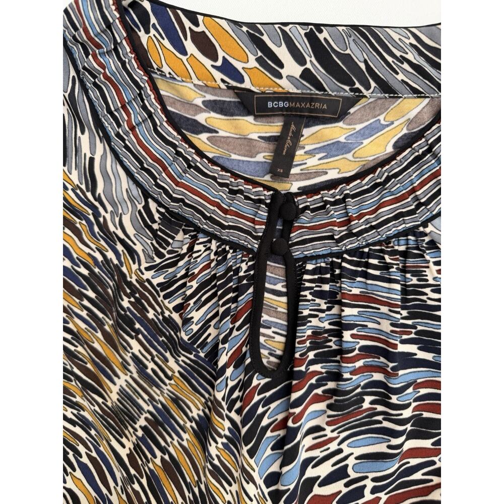 BCBG MaxAzria Abstract-Print Belted Dress – Size XS - Picture 7 of 10